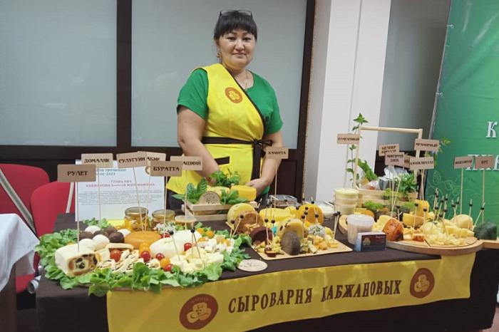 Крафтовый сыр для праздничной нарезки найдется на прилавке у Кабжановой Баризы